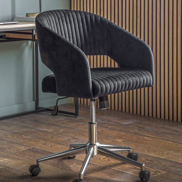 Murray Swivel Chair Black Velvet