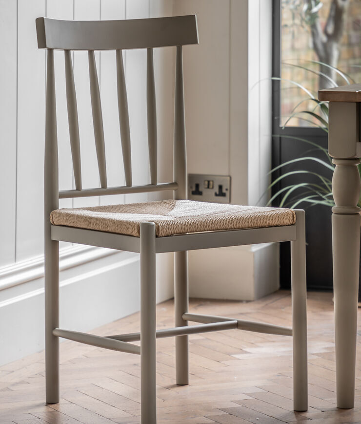 Bar Stools & Dining Chairs: A Winning Combination!